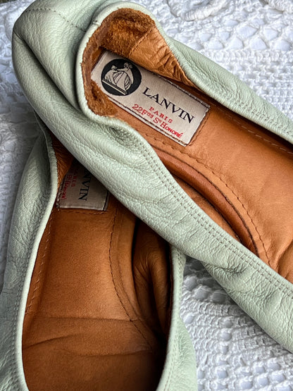 Lanvin Calfskin Ballet Flats
Alber Elbaz Era
Size 37